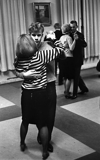 Dansskola. 16 mars 1965. Foto: Örebro Kuriren, Örebro läns museum.